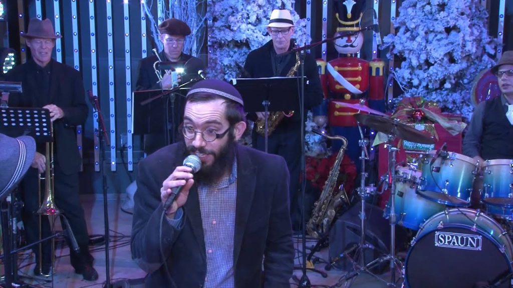 היום השמיני | 8th Day - 8th Day - Tracht Gut - Chanukah @ CityWALK 2012