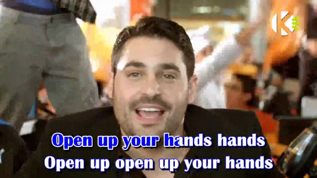 שרים קריוקי - Open Up - פותח את ידיך - גד אלבז