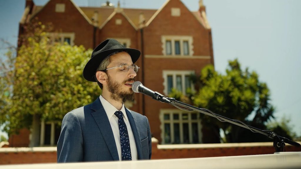 שמחה פרידמן - ומרדכי ברוצקי 🎹 צמאה לך נפשי • ביצוע מרגש - ניגון חב"ד | כולל תורה \ צבעים הפקות