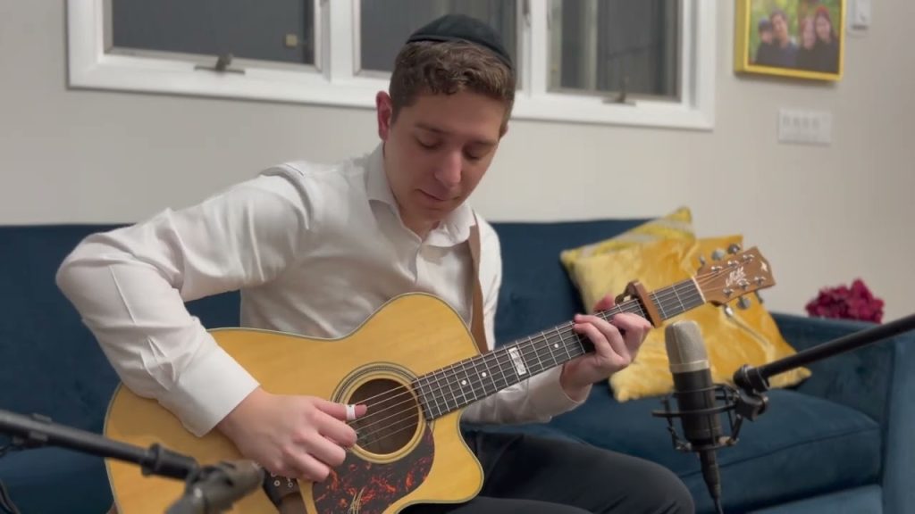 ארי אתינגר - Latzet Medicha'on - Fingerstyle arrangement by Ari Ettinger יגל אושרי - לצאת מדיכאון
