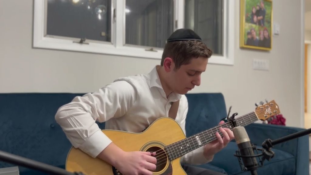 ארי אתינגר - Porchim Leshuvam (Ishay Ribo) - Fingerstyle cover by Ari Ettinger ישי ריבו - פורחים לשובם