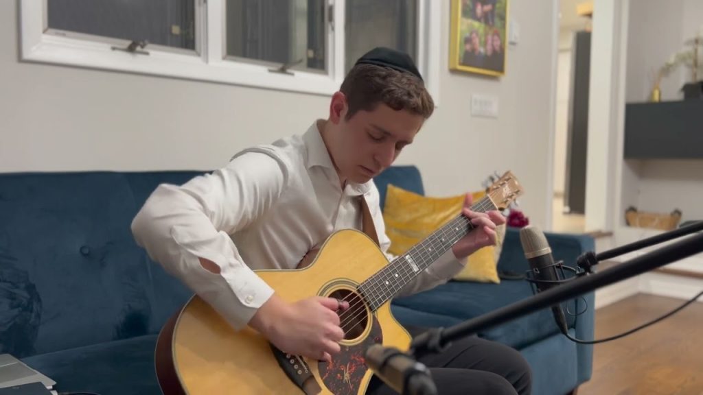 ארי אתינגר - Nagila [Mordechai Shapiro] - Fingerstyle cover b