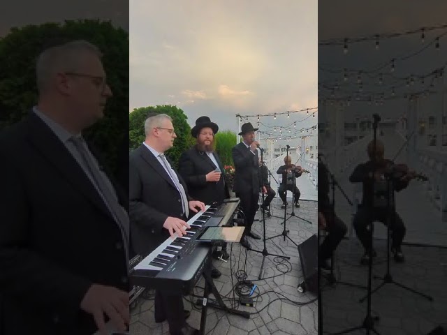 שמולי שניידר - Sharei Shamayim at a chupa with Shloime Daskal