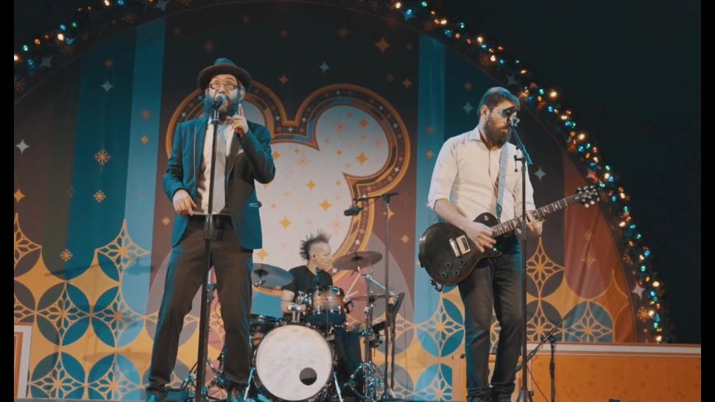 היום השמיני | 8th Day - 8th Day "Smile Remix" (feat. Yigal) - Recap from our CHANUKAH SHOW @ DISNEY!!