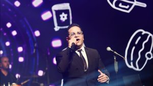 אבי אילסון מקפיץ בחתונה של בת הרב יגאל כהן שליט״א 🔥 לייב מקטעים נבחרים - ישראל סוסנה • מקהלת נגינה