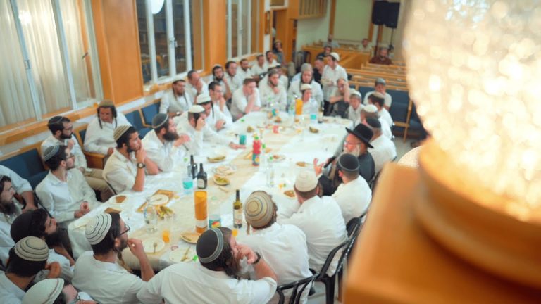 להקת זמרת הארץ - בואו שעריו בתודה