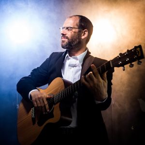 זמר אהרון רזאל
